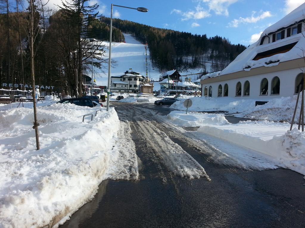 Pension Central Semmering Hotel Room photo